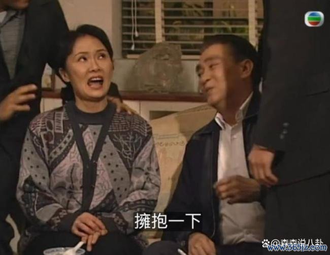 众星吊问周骢雪妮，两东说念主演配头一吻成记忆，网友号召重播《创世纪》 德艺双馨老戏骨坠落